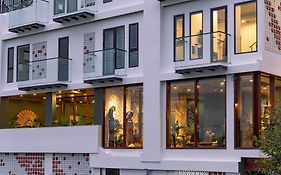 Pi Boutique Hotel